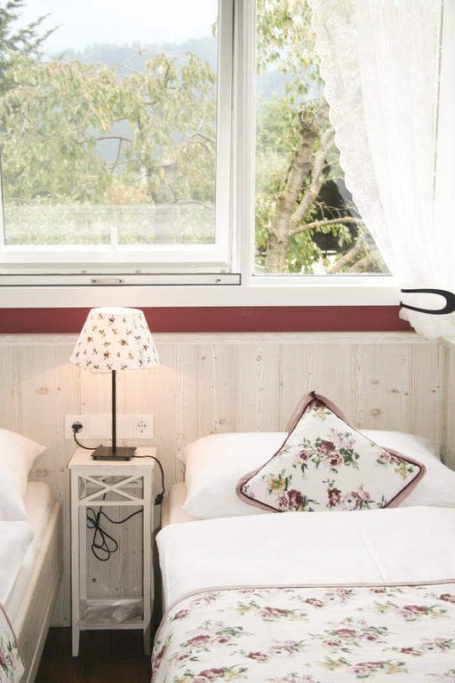 Landgasthof Friedl Hotel Sankt Lorenzen bei Knittelfeld Phòng bức ảnh
